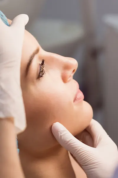 Img-Clinica_Contour-Especialidades-Dermatología